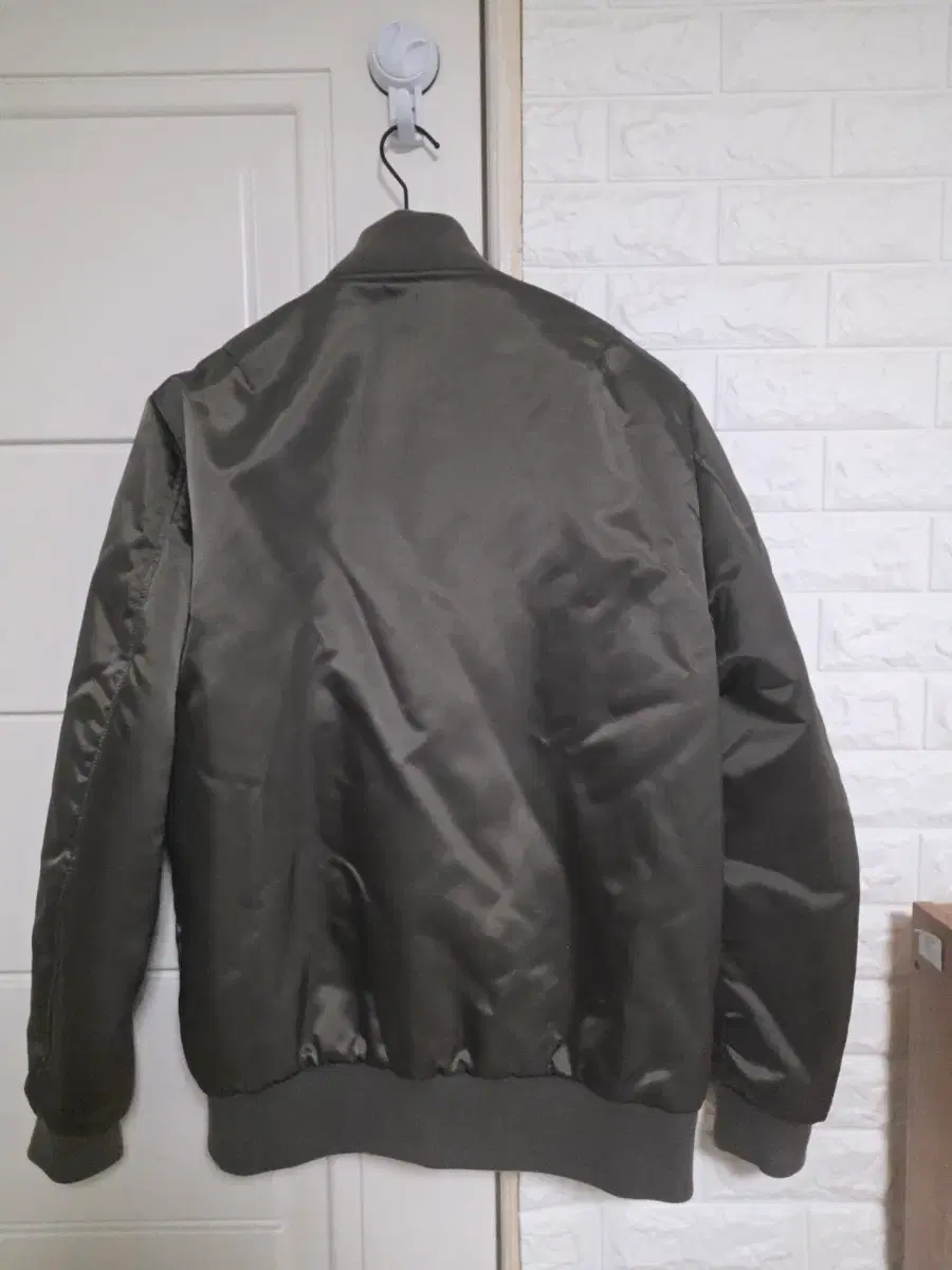 thumbnail-4